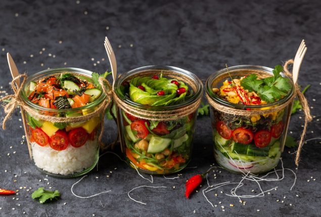 salada no pote de vidro