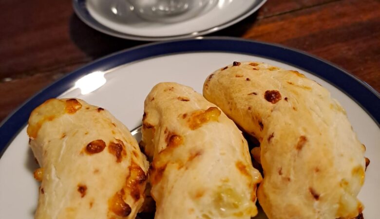 Aprenda a fazer deliciosas chipas na Wok Grill e deixa a hora do lanche mais gostosa. Receita desenvolvida pela Nutrichef Tânia de Paula.